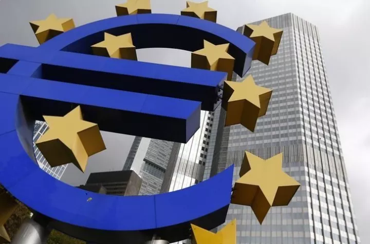 Η ΕΚΤ εξετάζει πακέτο μέτρων για τη στήριξη της ανάπτυξης
