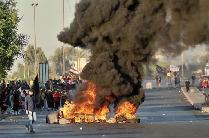 Ιράκ: Ο στρατός παραδέχθηκε «χρήση υπερβολικής βίας» κατά διαδηλωτών - 15 νεκροί στη Σαντρ Σίτι 
