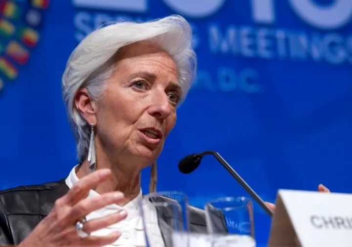 «Βόμβα» Bloomberg: Το ΔΝΤ δεν θα μπει στο ελληνικό πρόγραμμα πριν τις γερμανικές εκλογές