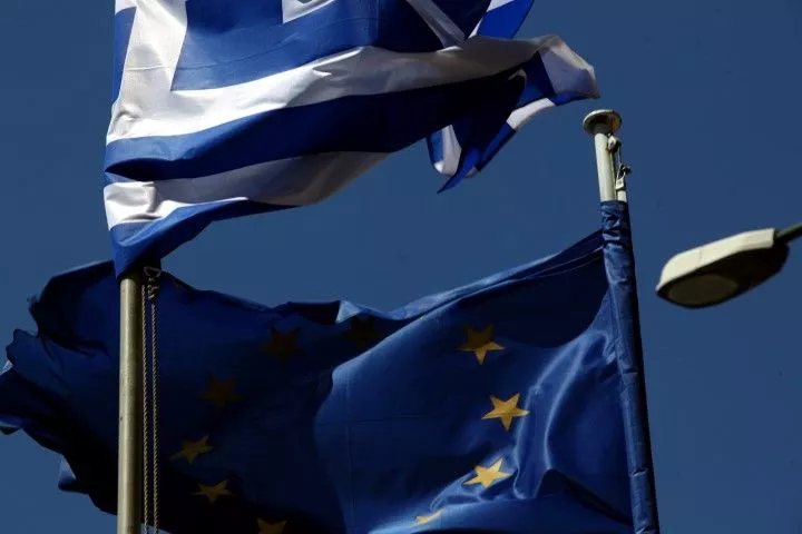 WSJ: Οι Ευρωπαίοι ετοιμάζονται να διαλέξουν ποιος θα διαχειρίζεται τις ελληνικές τράπεζες