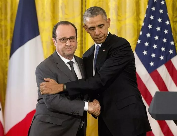 B. Obama και F. Hollande συζήτησαν για την συνεργασία ΗΠΑ-Γαλλίας κατά της τρομοκρατίας