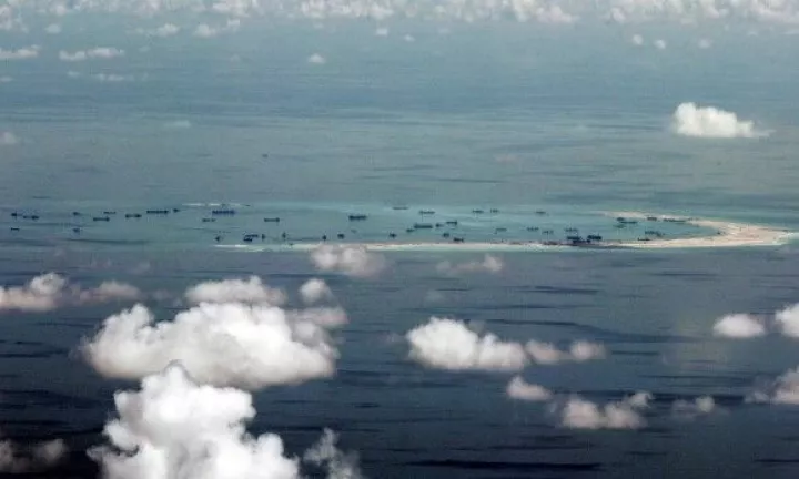 Η Κίνα απορρίπτει την απόφαση του Δικαστηρίου της Χάγης για τη Nότια Σινική Θάλασσα