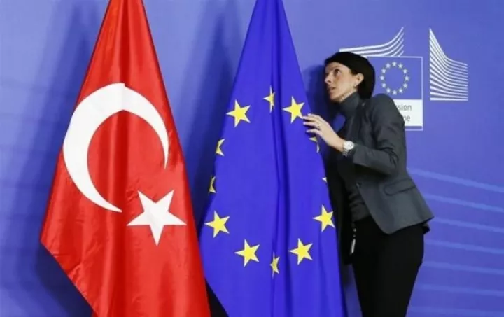 Η ΕΕ θα περικόψει 75% τα προενταξιακά κονδύλια προς την Τουρκία