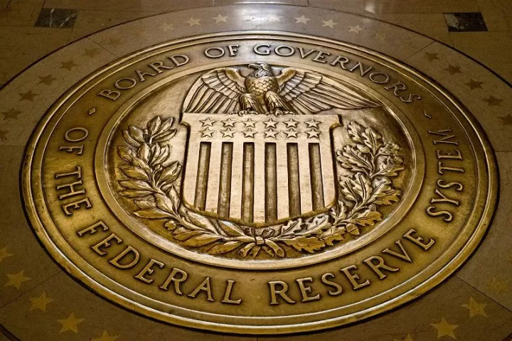 Σε αύξηση των επιτοκίων αναμένεται να προχωρήσει η Fed