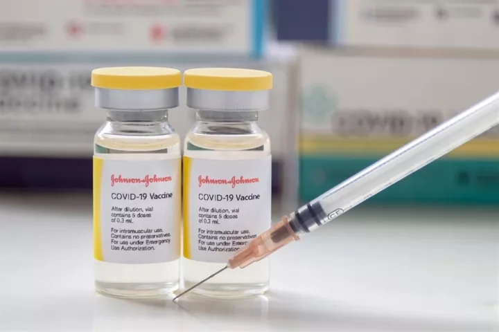 ΗΠΑ: Από Τρίτη οι πρώτες παραλαβές εμβολίου της Johnson & Johnson