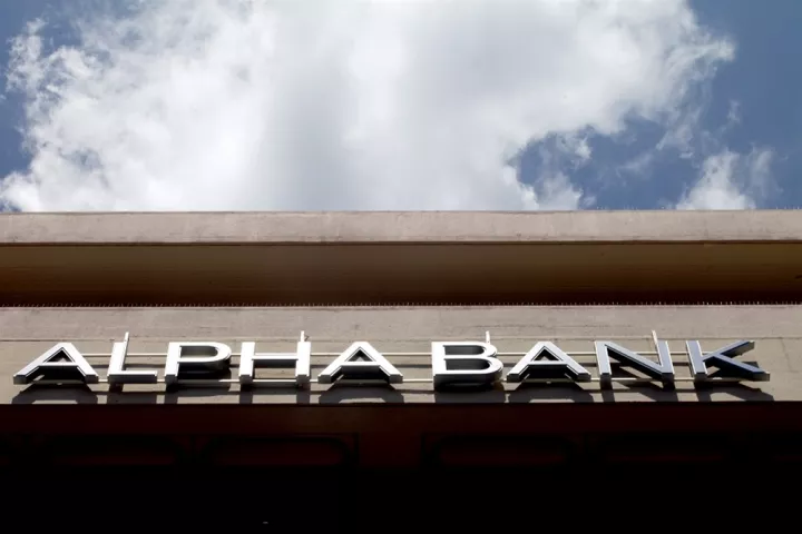 Alpha Bank: Ψήφος εμπιστοσύνης από τους διεθνείς οίκους