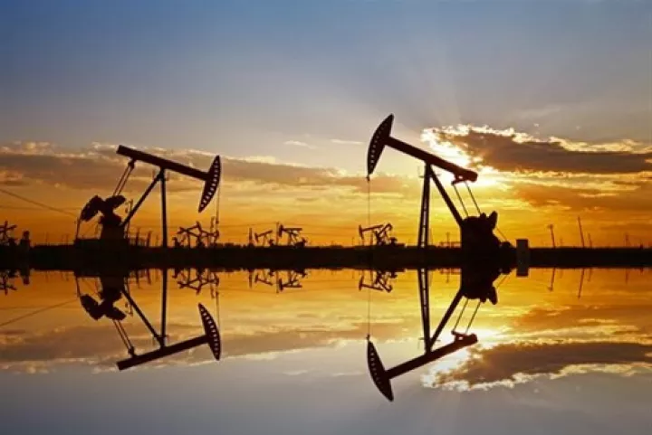 Κραχ στις τιμές του πετρελαίου - Βουτιά 21%