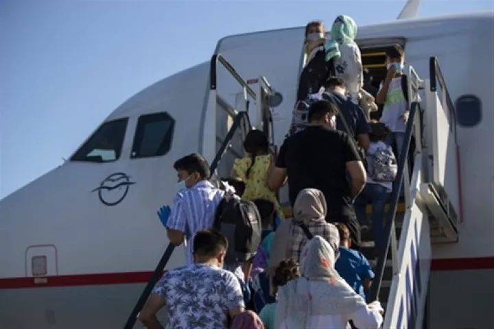 Προσωρινή διαμονή θα προσφέρεται πιλοτικά σε αναγνωρισμένους πρόσφυγες