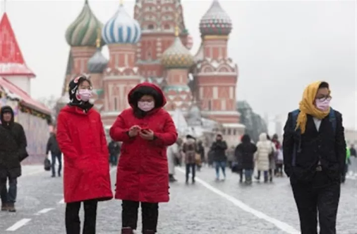 Ρωσία: Η Μόσχα θέτει σε ετοιμότητα τις εφεδρικές κλίνες για ασθενείς με κορονοϊό