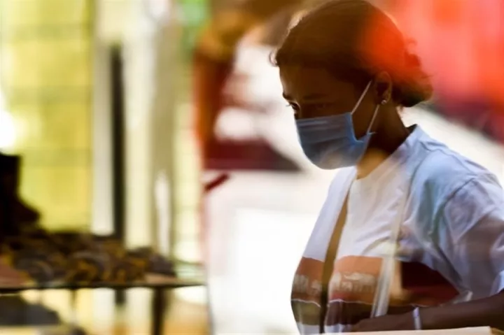 Έρευνα ΑΠΘ: 200.000 κρούσματα μέχρι το Δεκέμβριο χωρίς χρήση μάσκας παντού