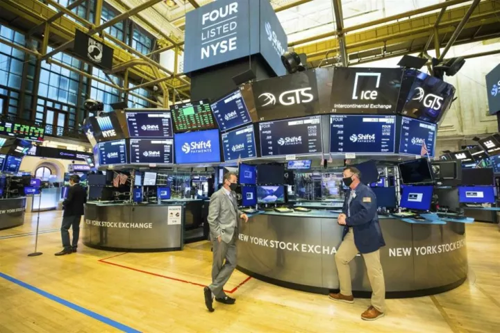 Ανοδική αντίδραση στην Wall Street μετά το sell-offf της Πέμπτης