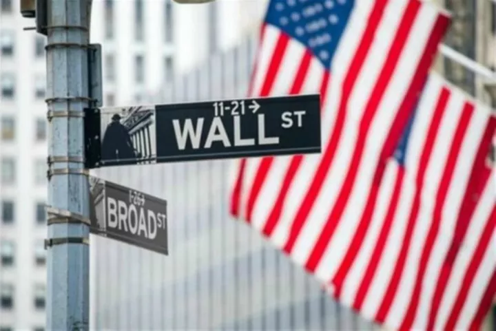 Wall Street: Πάνω από τις 26.000 μονάδες ο Dow Jones
