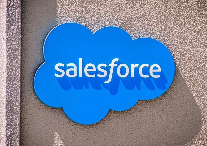Salesforce: Σε συνομιλίες για πιθανή αγορά της Slack