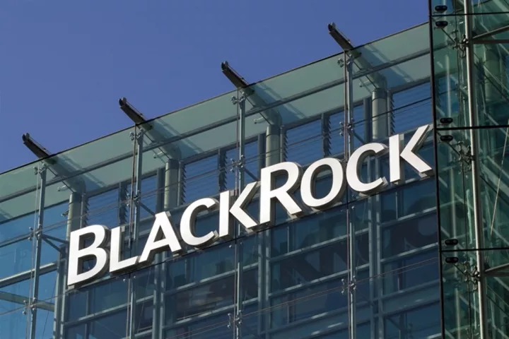 BlackRock: Εκποίηση του μεριδίου της 200 εκατ. δολαρίων στην China Telecom μετά την απαγόρευση των ΗΠΑ