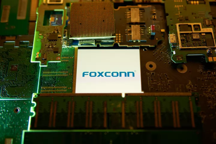Foxconn: Άλμα των εσόδων στο πρώτο τρίμηνο