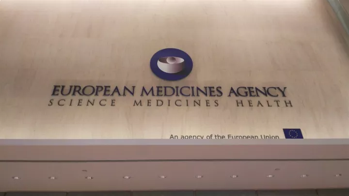 Ευρωπαϊκός ΕΟΦ: Προετοιμάζει το πλαίσιο έγκρισης πιθανών εμβολίων κατά του Covid-19