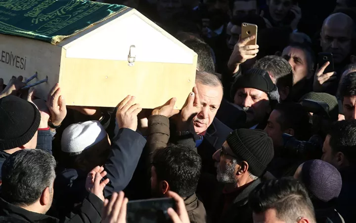 Στην κηδεία θυμάτων του σεισμού ο Τ. Ερντογάν