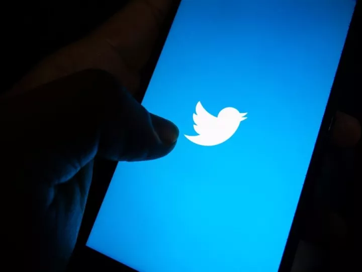 Η Ρωσία παρατείνει τα μέτρα για το twitter