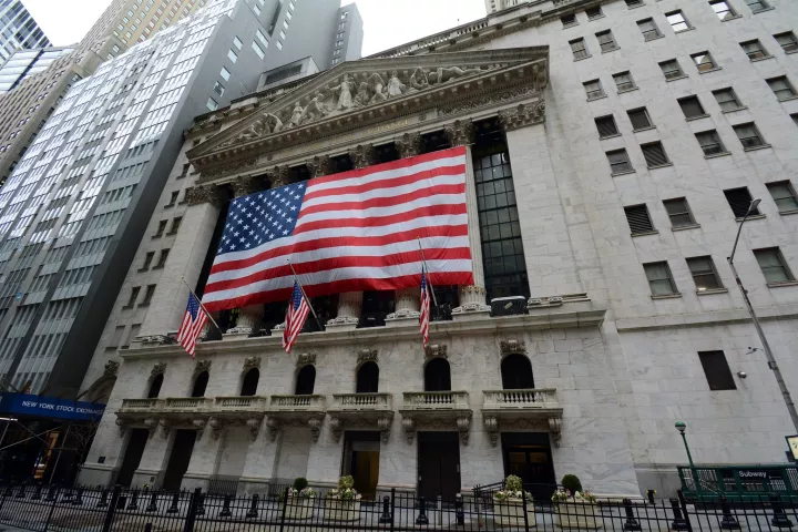 Συνεχίζεται το τεχνολογικό sell-off στην Wall Street