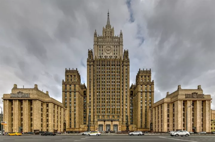 Daily mail: Η Ρωσία παρήγγειλε 174.000 νέα διπλωματικά διαβατήρια