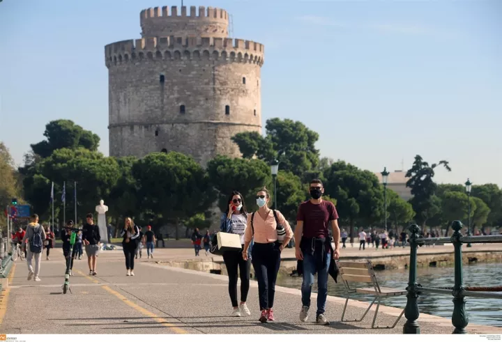 Επικράτηση κατά 90% της Όμικρον στη Θεσσαλονίκη - Τα ευρήματα του ΑΠΘ
