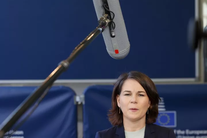 Η Αναλένα Μπέρμποκ δημοφιλέστερη υπουργός στη Γερμανία - Δυσαρέσκεια για Σολτς