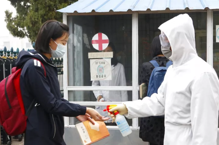 Βόρεια Κορέα: Ανακοίνωσε επίσημα το πρώτο ξέσπασμα πανδημίας κορονοϊού