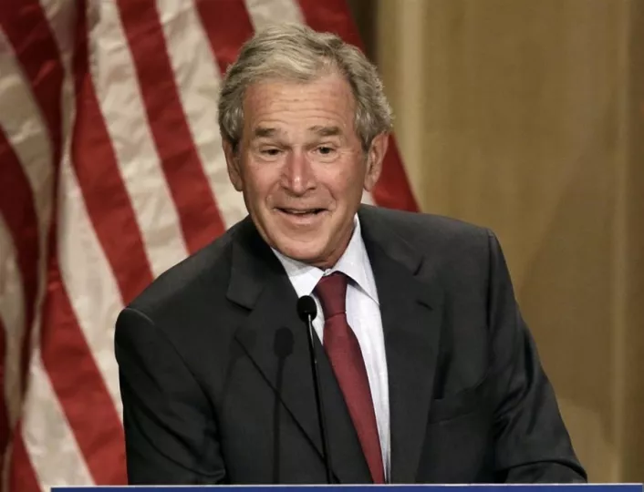 «Εννοούσα την Ουκρανία»: Ο πρώην πρόεδρος Μπους χαρακτήρισε «αδικαιολόγητη» την εισβολή στο Ιράκ