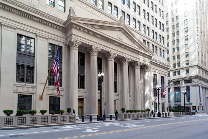 ΗΠΑ: Εξετάζονται νέοι κανόνες για τις τράπεζες σε περιόδους κρίσης